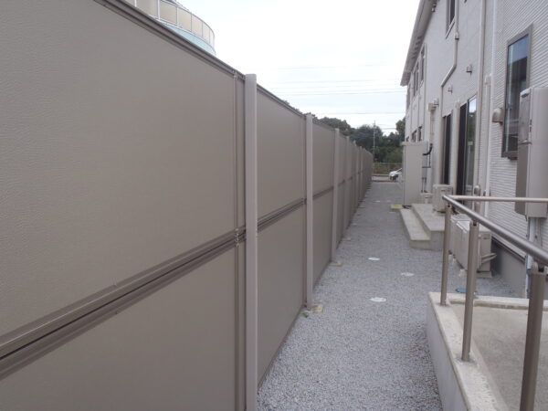 長泉町老人施設目隠しフェンス