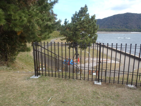 牛臥山公園 転落防止フェンス