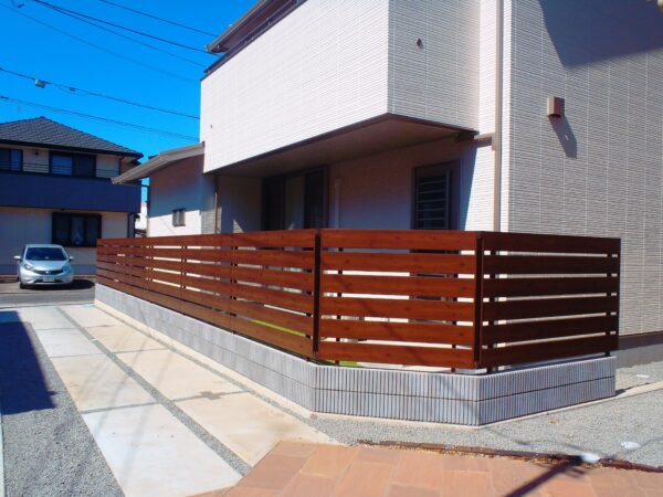 目隠し横格子フェンス